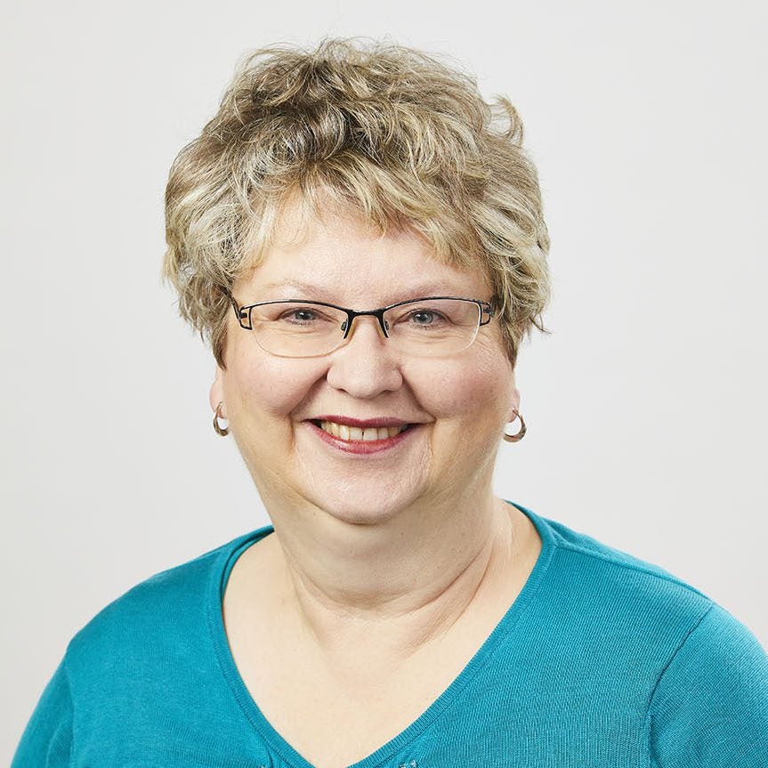 Headshot of Nancy Macklin